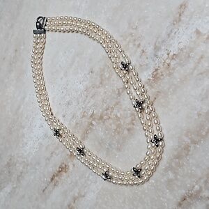 😍Pearl Three Strand Necklace with Silver Embellishments 😍 NWOT